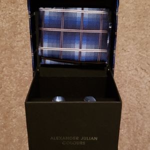Alexander Julian cufflinks and handkerchief